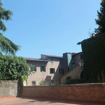 Apartment And Sailing Siena